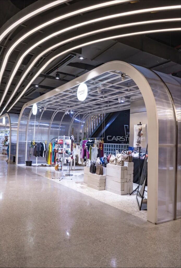 Utopia Market di Carstensz Mall 